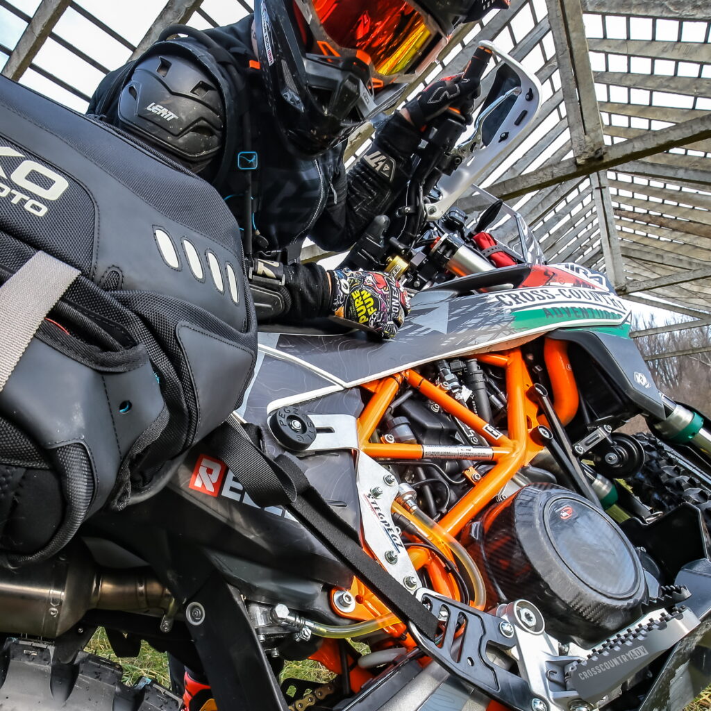 https://crosscountryadv.com/product/complete-rally-kit-for-ktm-690-enduro-models/